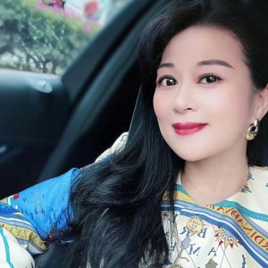 Ah Cy, mature asian woman from Los Angeles