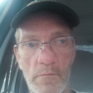 Camil, mature gay man from Indianapolis